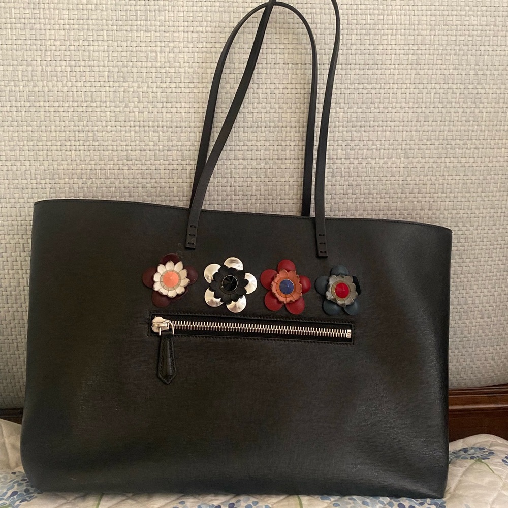 Fendi flower shoulder bag